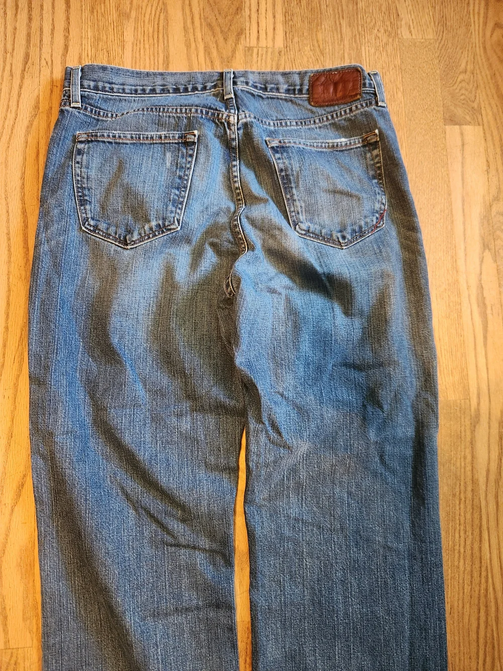 Banana Republic Men's Medium Blue Relaxed Jeans